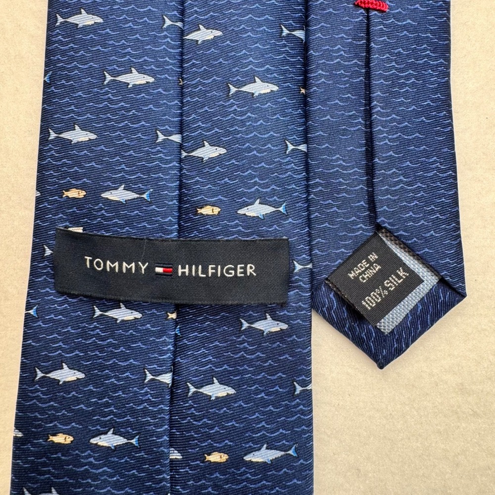 Lot of 2 Silk Ties Tommy Hilfiger Shark Navy & J Bach US Bomber Plane Red Career - Picture 3 of 6
